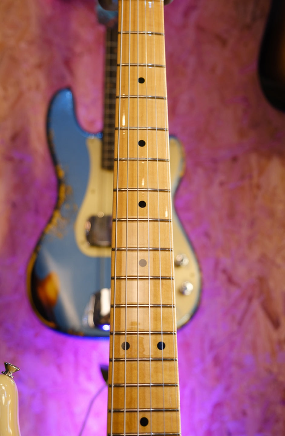 Fender American Vintage II '57 Stratocaster, Vintage Blonde