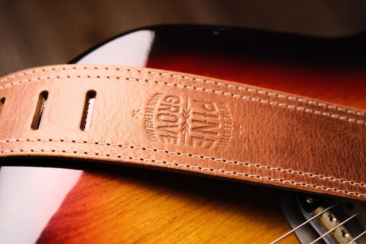 Pinegrove Leather GS41 Standard Guitar Strap Tan